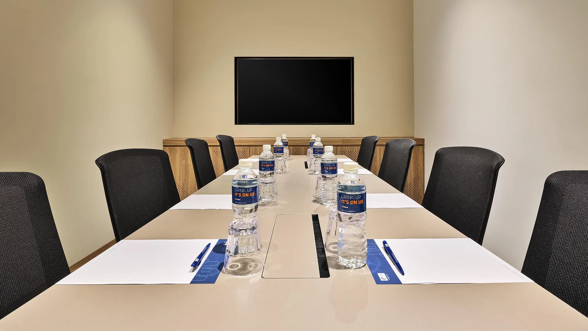 Holiday Inn Express Singapore Serangoon By Ihg Ξενοδοχείο