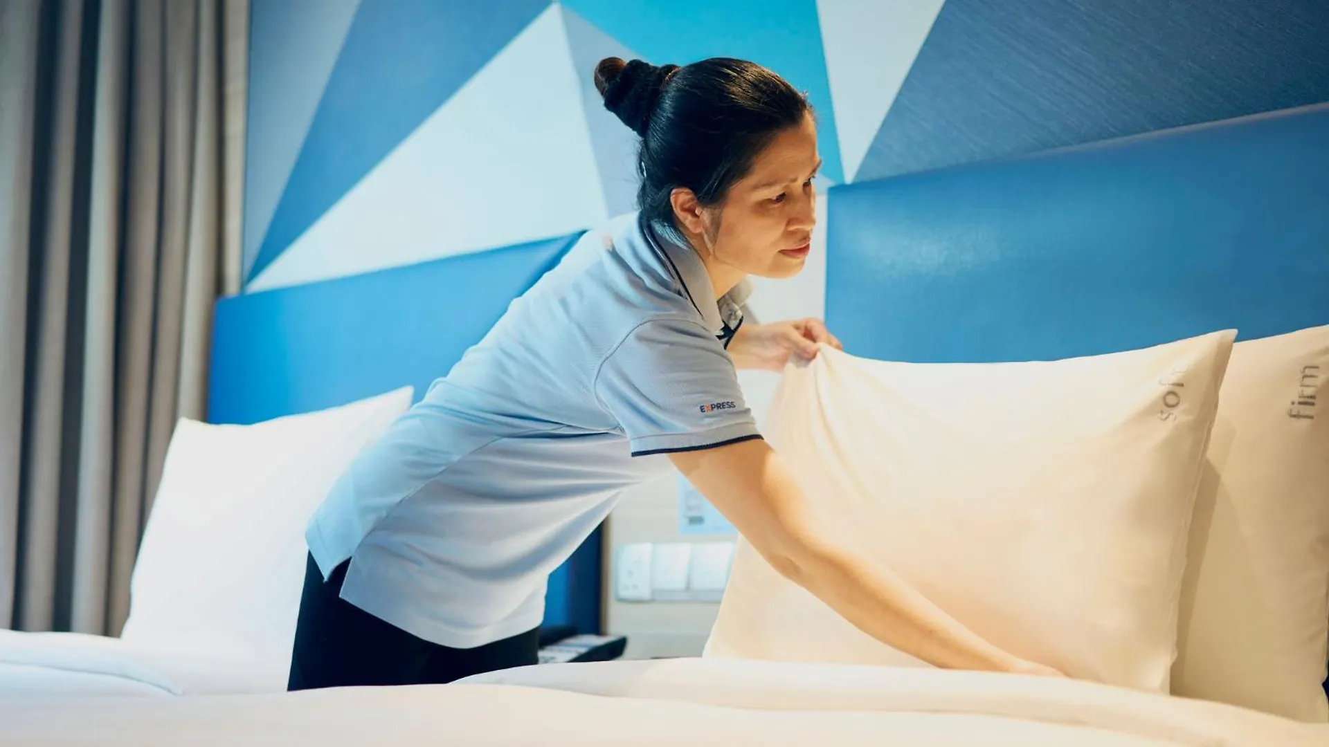 Holiday Inn Express Singapore Serangoon By Ihg 4*,