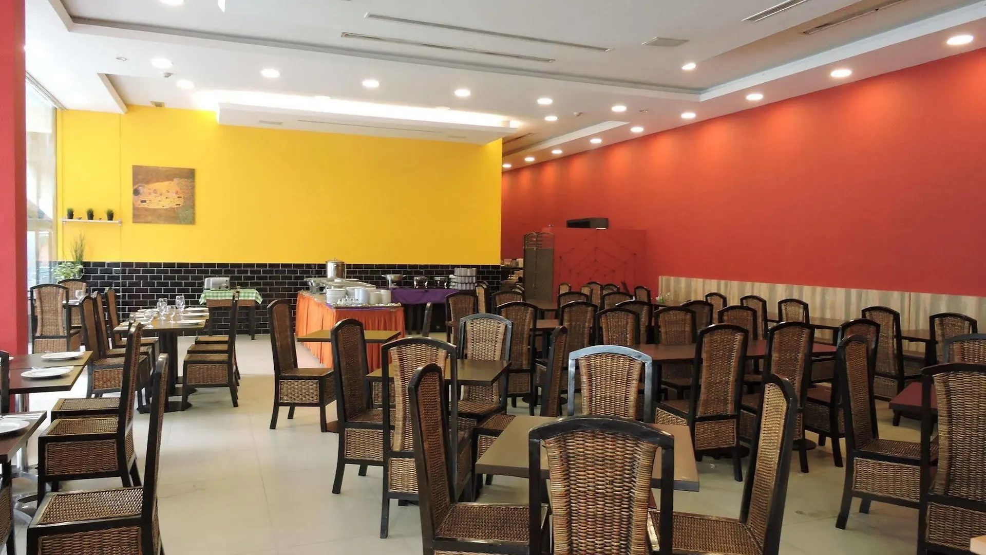 Holiday Inn Express Singapore Serangoon By Ihg 4*,